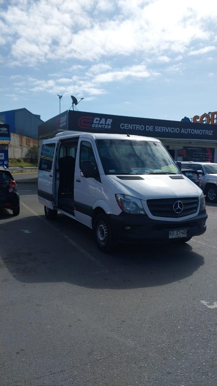 Minibús para turismo y grupos